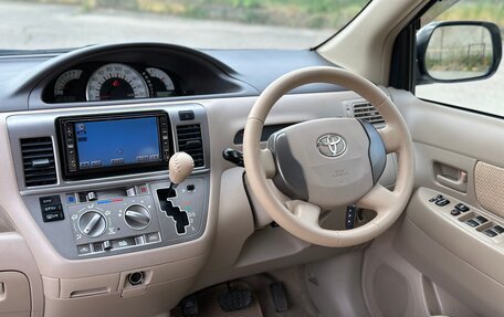 Toyota Raum II, 2008 год, 789 000 рублей, 24 фотография