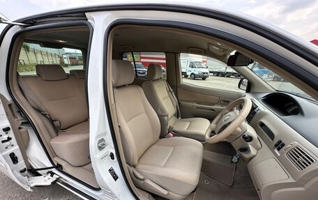 Toyota Raum II, 2008 год, 789 000 рублей, 21 фотография