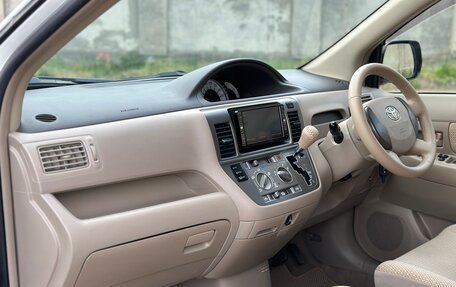 Toyota Raum II, 2008 год, 789 000 рублей, 25 фотография