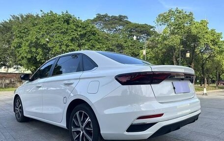 Geely Emgrand, 2022 год, 1 030 000 рублей, 5 фотография