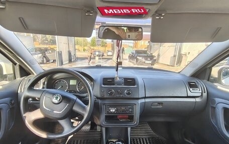 Skoda Fabia II, 2011 год, 695 000 рублей, 11 фотография