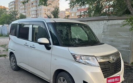Toyota Roomy I, 2017 год, 1 200 000 рублей, 6 фотография