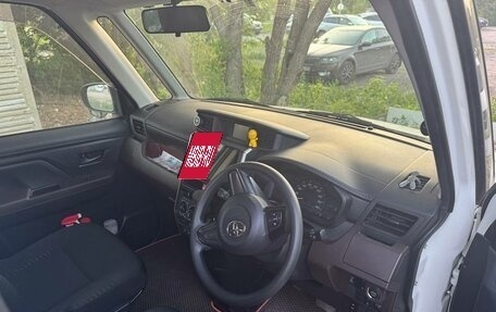 Toyota Roomy I, 2017 год, 1 200 000 рублей, 8 фотография