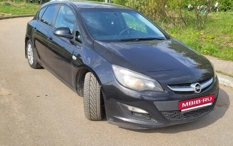 Opel Astra J, 2013 год, 690 000 рублей, 2 фотография