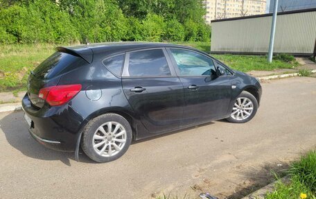 Opel Astra J, 2013 год, 690 000 рублей, 4 фотография