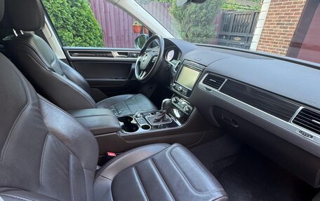 Volkswagen Touareg III, 2017 год, 3 450 000 рублей, 6 фотография