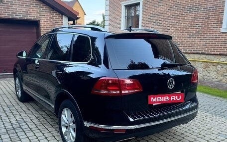 Volkswagen Touareg III, 2017 год, 3 450 000 рублей, 3 фотография
