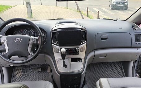 Hyundai Grand Starex Grand Starex I рестайлинг 2, 2018 год, 2 699 000 рублей, 6 фотография