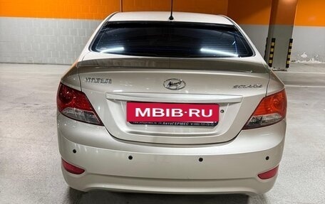 Hyundai Solaris II рестайлинг, 2013 год, 750 000 рублей, 3 фотография