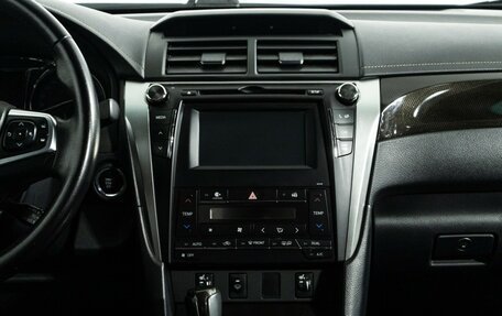 Toyota Camry, 2015 год, 2 250 000 рублей, 14 фотография
