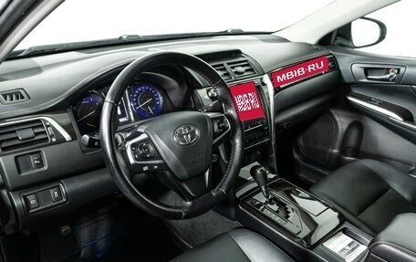 Toyota Camry, 2015 год, 2 250 000 рублей, 11 фотография