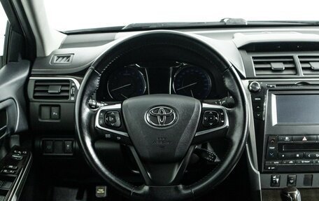 Toyota Camry, 2015 год, 2 250 000 рублей, 19 фотография