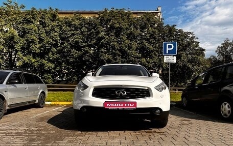 Infiniti FX II, 2009 год, 1 490 000 рублей, 1 фотография