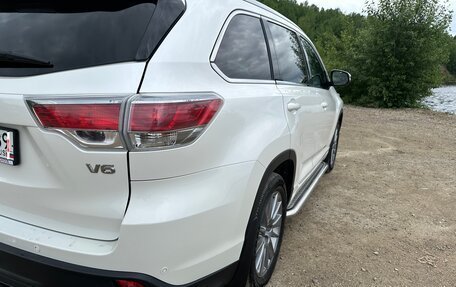 Toyota Highlander III, 2014 год, 3 150 000 рублей, 16 фотография