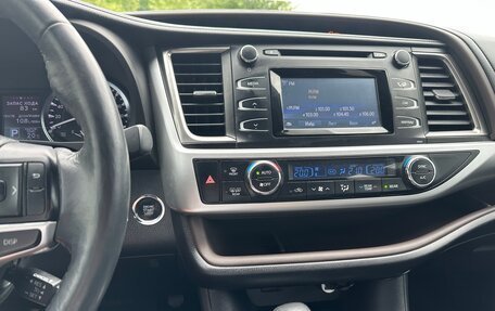 Toyota Highlander III, 2014 год, 3 150 000 рублей, 30 фотография