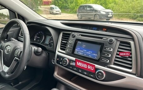 Toyota Highlander III, 2014 год, 3 150 000 рублей, 28 фотография