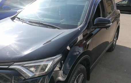 Toyota RAV4, 2018 год, 2 350 000 рублей, 4 фотография
