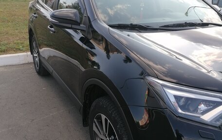 Toyota RAV4, 2018 год, 2 350 000 рублей, 3 фотография