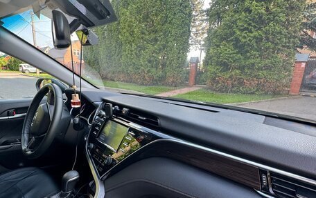 Toyota Camry, 2020 год, 2 550 000 рублей, 5 фотография