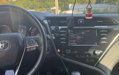 Toyota Camry, 2020 год, 2 550 000 рублей, 6 фотография