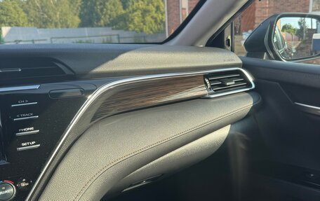 Toyota Camry, 2020 год, 2 550 000 рублей, 7 фотография