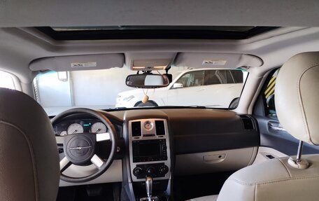 Chrysler 300C II, 2006 год, 899 999 рублей, 14 фотография