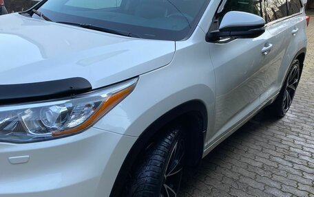 Toyota Highlander III, 2014 год, 2 900 000 рублей, 2 фотография