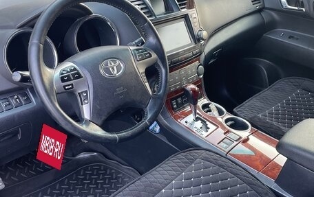 Toyota Highlander III, 2012 год, 1 700 000 рублей, 5 фотография