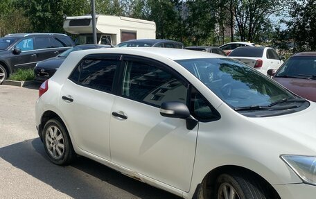 Toyota Auris II, 2012 год, 700 000 рублей, 2 фотография
