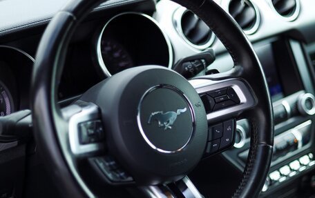 Ford Mustang VI рестайлинг, 2019 год, 3 200 000 рублей, 18 фотография