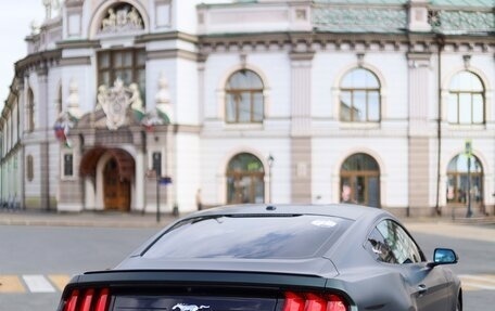 Ford Mustang VI рестайлинг, 2019 год, 3 200 000 рублей, 10 фотография