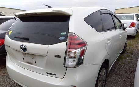 Toyota Prius Alpha I (ZVW40/41), 2015 год, 1 500 000 рублей, 4 фотография