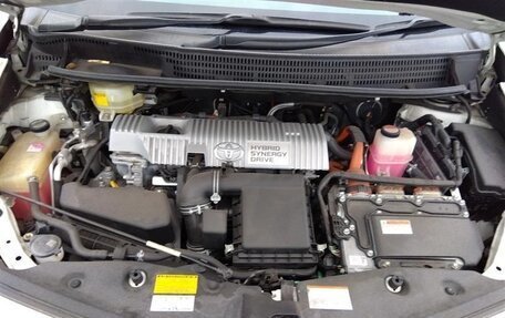 Toyota Prius Alpha I (ZVW40/41), 2015 год, 1 500 000 рублей, 11 фотография