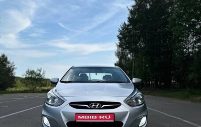 Hyundai Solaris II рестайлинг, 2011 год, 725 000 рублей, 1 фотография