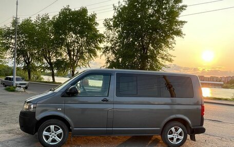 Volkswagen Caravelle T5, 2013 год, 2 300 000 рублей, 9 фотография