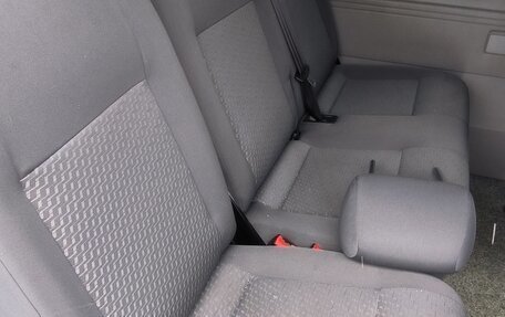 Volkswagen Caravelle T5, 2013 год, 2 300 000 рублей, 16 фотография