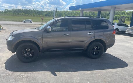 Mitsubishi Pajero Sport II рестайлинг, 2011 год, 1 550 000 рублей, 2 фотография