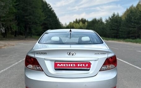 Hyundai Solaris II рестайлинг, 2011 год, 725 000 рублей, 5 фотография