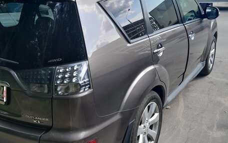 Mitsubishi Outlander III рестайлинг 3, 2010 год, 1 300 000 рублей, 2 фотография