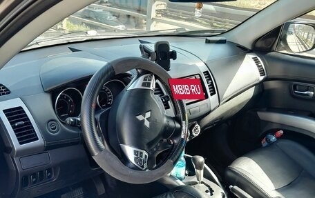 Mitsubishi Outlander III рестайлинг 3, 2010 год, 1 300 000 рублей, 8 фотография