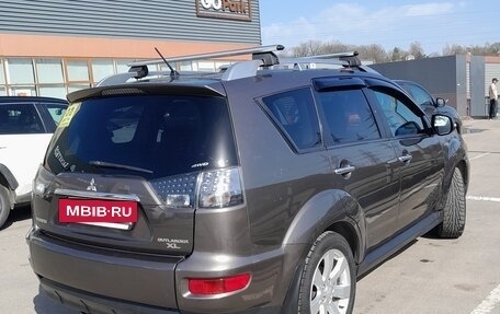 Mitsubishi Outlander III рестайлинг 3, 2010 год, 1 300 000 рублей, 14 фотография