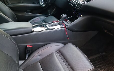 Opel Insignia II рестайлинг, 2018 год, 1 650 000 рублей, 12 фотография