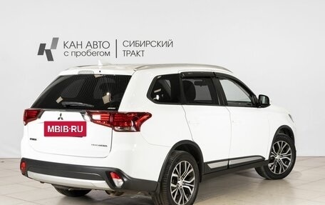 Mitsubishi Outlander III рестайлинг 3, 2018 год, 2 090 000 рублей, 2 фотография