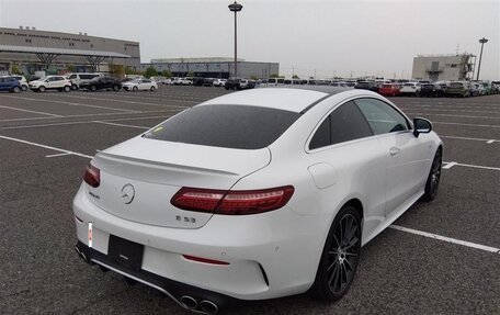 Mercedes-Benz E-Класс, 2022 год, 8 665 000 рублей, 4 фотография