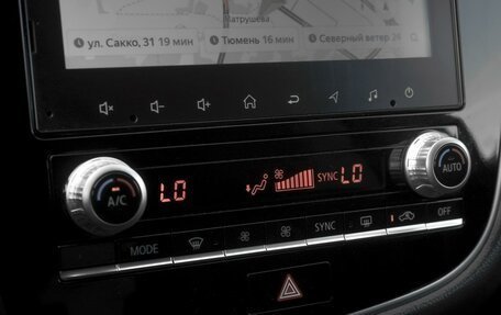 Mitsubishi Outlander III рестайлинг 3, 2022 год, 2 799 000 рублей, 12 фотография