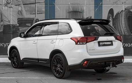 Mitsubishi Outlander III рестайлинг 3, 2022 год, 2 799 000 рублей, 2 фотография