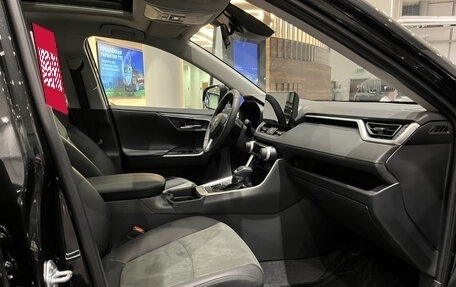 Toyota RAV4, 2024 год, 3 750 000 рублей, 13 фотография