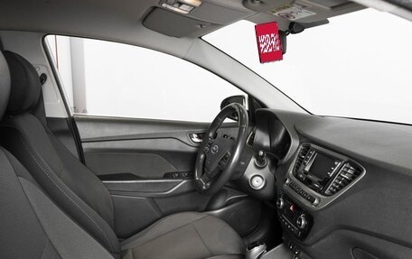 Hyundai Solaris II рестайлинг, 2018 год, 1 350 000 рублей, 4 фотография