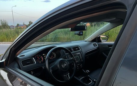Volkswagen Jetta VI, 2011 год, 1 000 000 рублей, 6 фотография