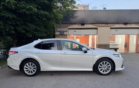 Toyota Camry, 2022 год, 2 700 000 рублей, 3 фотография